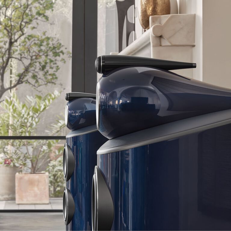 Bowers & Wilkins 800 Signature Series Lifestyle Image