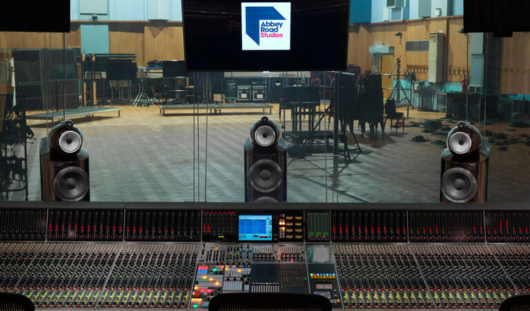 Behind the scenes at Abbey Road: 800 D3 installation