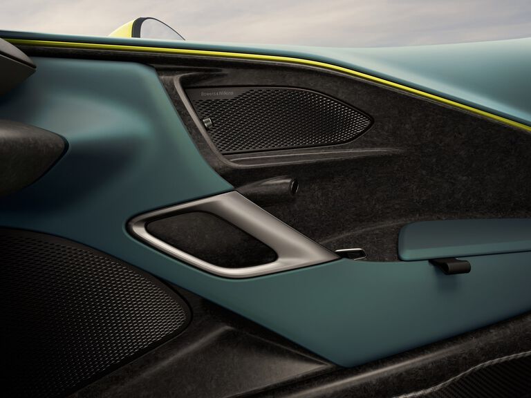 Aston Martin Valhalla