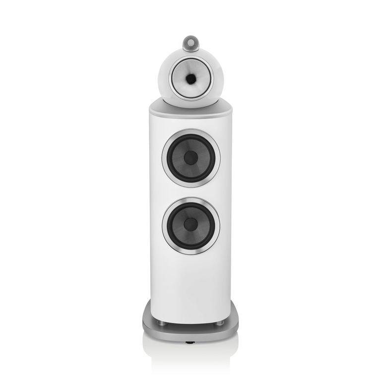 802 D4 - White front view