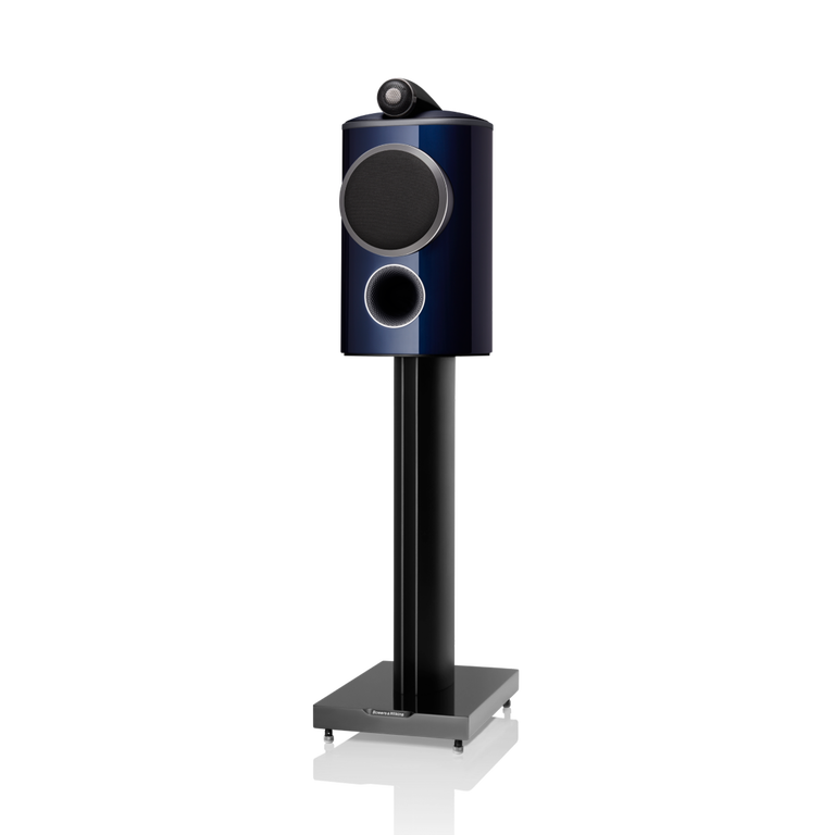 805 D4 Signature - Midnight Blue Metallic side front grille on view