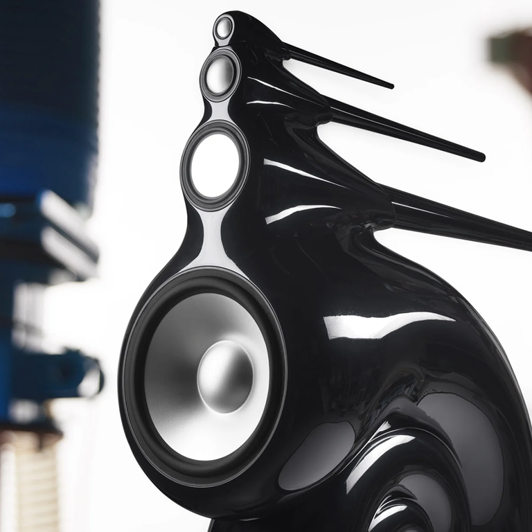 Nautilus, Black, dynamic