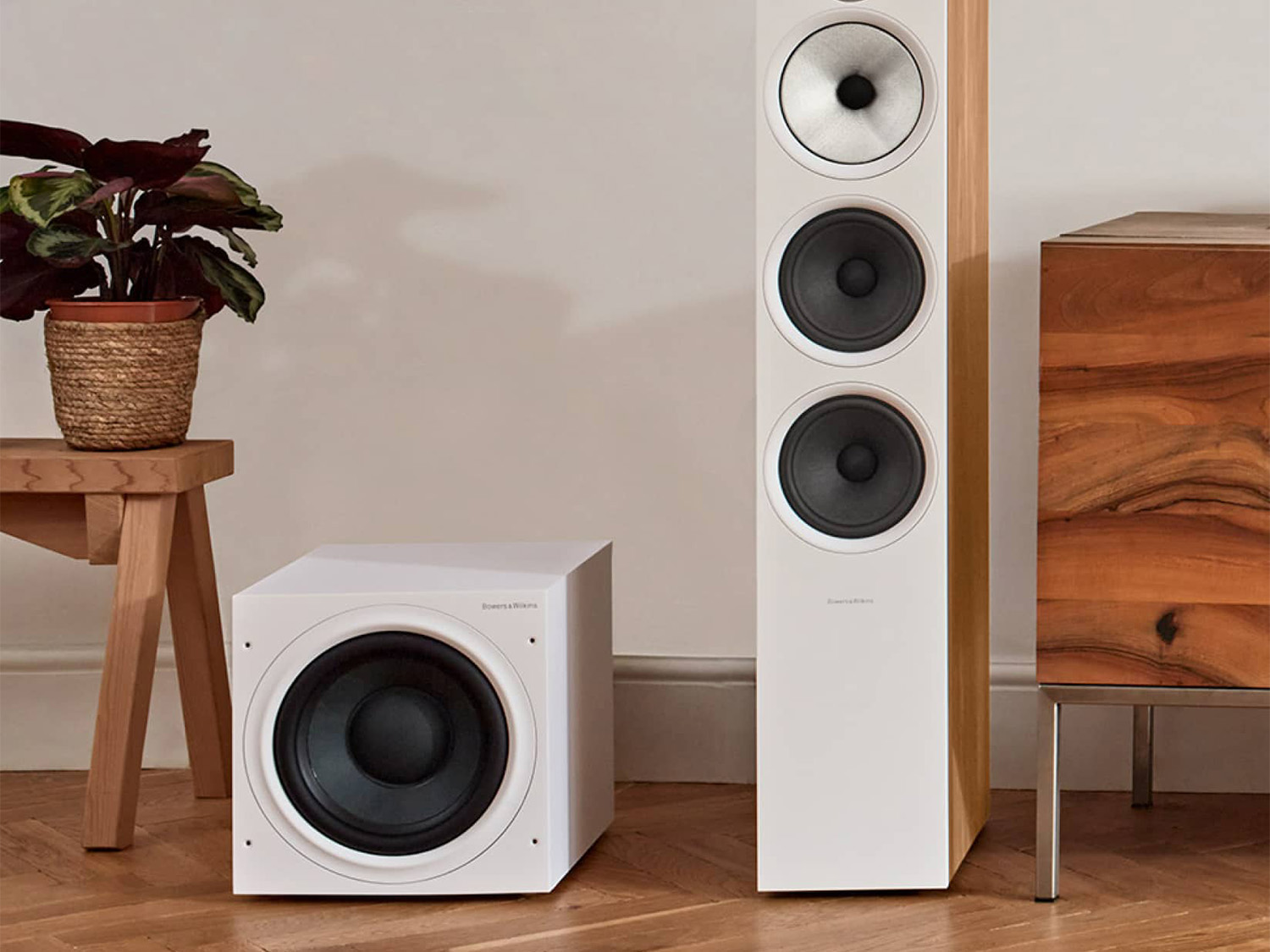 ASW610XP - Tuned for powerful bass